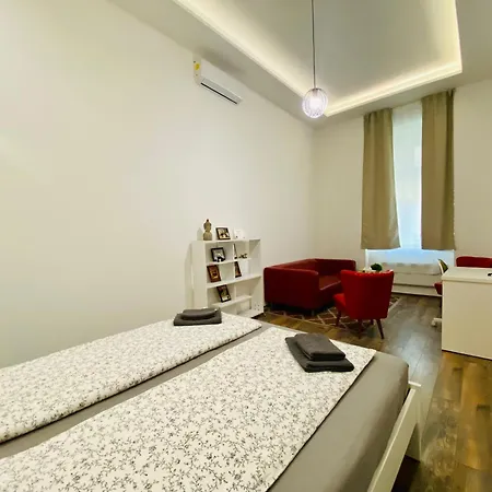 In With Ac - Brick House *